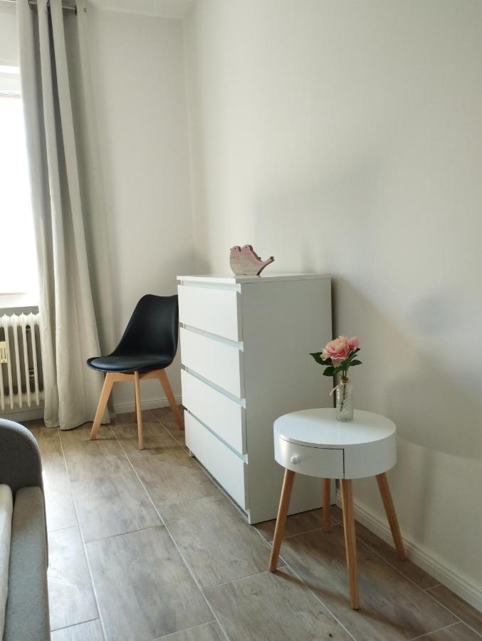 Appartement 4 Personen - Zimmer In Wohnung, Zentral, Ruhig, Modern Lubbecke Luaran gambar
